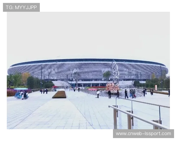 成都东安湖体育公园备战S15决赛，打造科技观赛体验