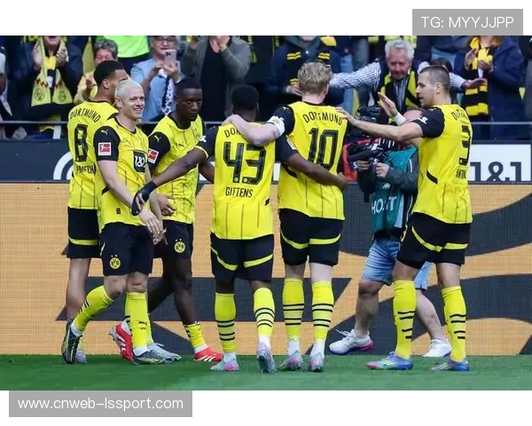 欧冠多特vs黄潜,福伊特门线手球染红,吉拉西点射梅开二度 欧冠多特vs黄潜,福伊特门线手球染红,吉拉西点射梅开二度