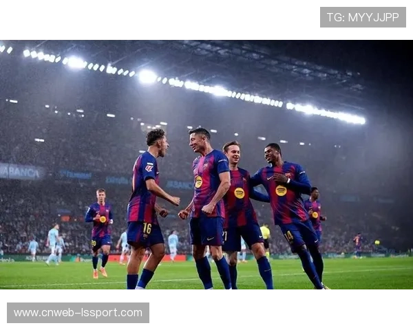 巴萨5-3胜贝蒂斯：进攻美如画，防守漏洞引担忧